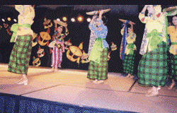 Malaysian Cultural Dancers